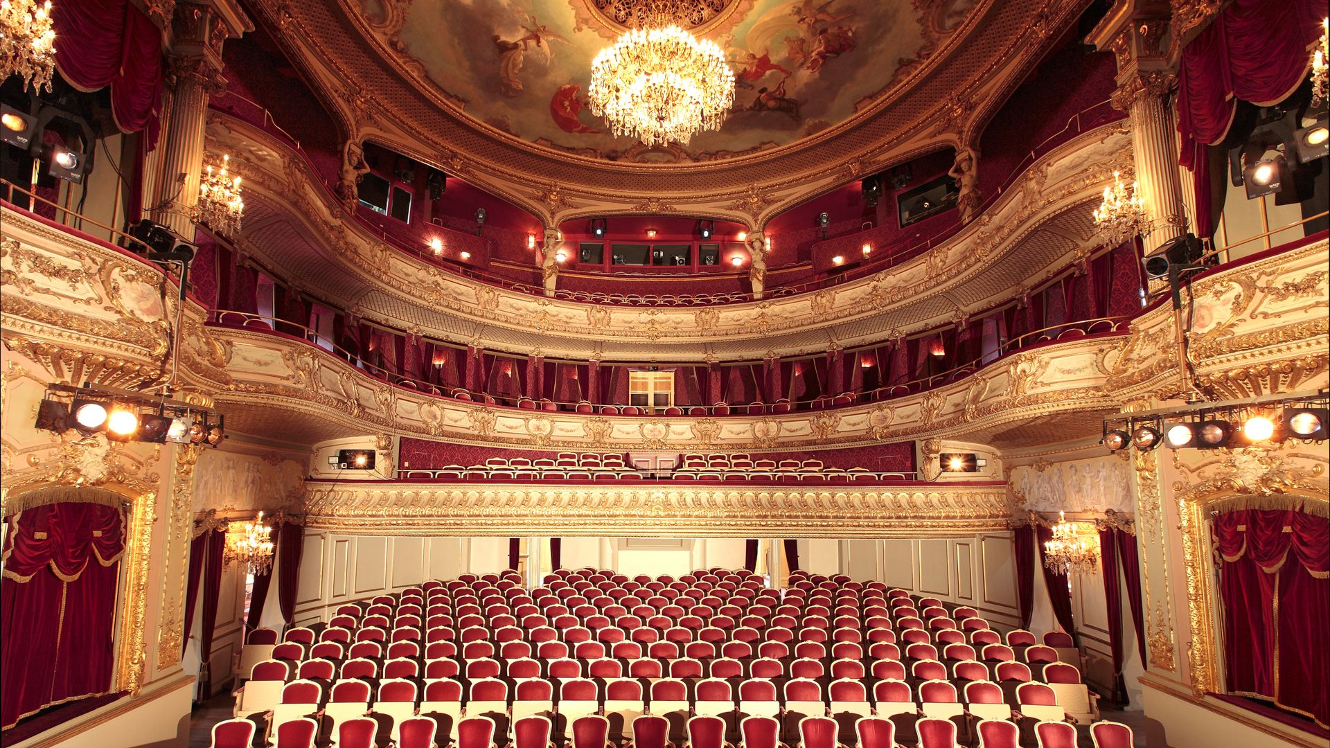 Theatersaal - Blick von der Bühne
